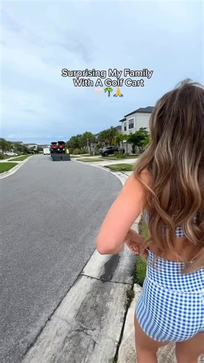 1.3M views · 5.6K reactions | She surprised her kids with a brand new golf cart 凉沈蠟 #usa #suprises #golfcart #greatmom #golfcartsusa | Golf Carts USA | Facebook