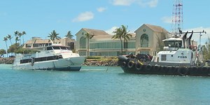 Grounded boat towed from Kewalo Basin after 10 days