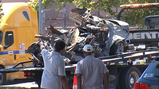 4 killed, 1 critical after fiery 3-car crash in Newark, New Jersey