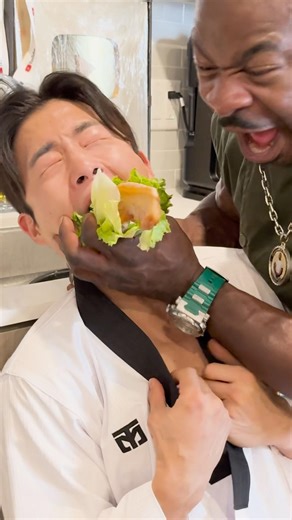 One bite! #korea #food #recipe #food #funny #chefrush #cooking