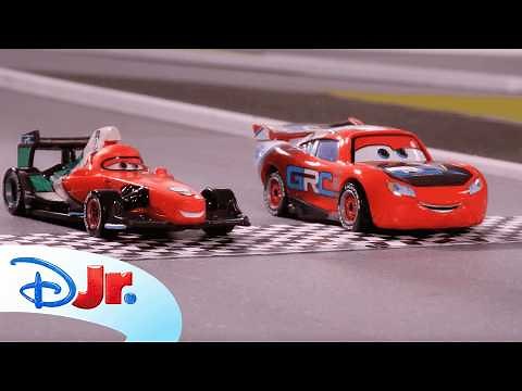 Lightning McQueen and Francesco at The Piston Cup! 🏎️ | Pixar Cars | ‪@disneyjr‬