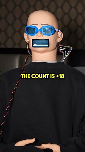 Beating Vegas Casinos with a Card Counting Robot! #shorts