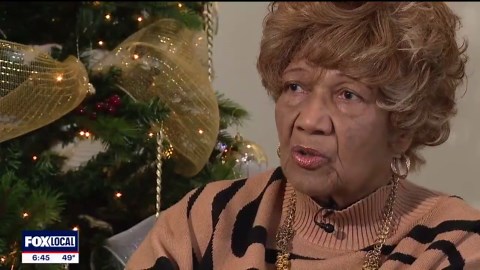 79-year-old great-grandmother graduates from UNT Dallas