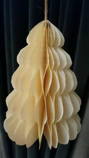 DIY Christmas tree from old calendar papers #diy #papercraft #christmastree #craft #shorts