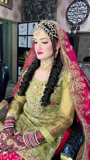 Mona Lizza's Mahndi Makeup Tutorial