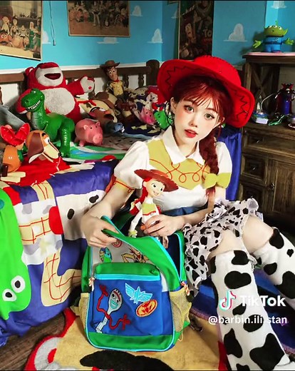 Jessie from Toy Story Photos from @Barbin.ili on Instagram