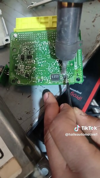 airbag module reset #ethiopian_tik_tok #haileautomotive #fyp