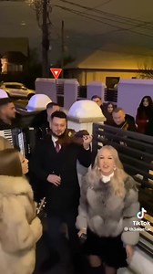 476K views · 10K reactions | Una dintre cele mai frumoase colinde românești | Sătmăreanul | Facebook