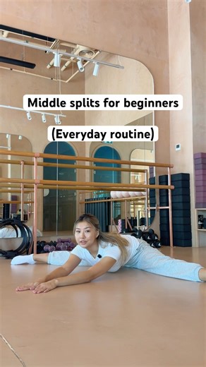 Middle splits exercises for beginners (everyday routine)