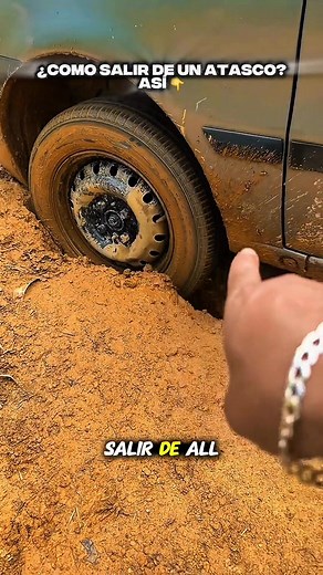 1.3M views · 11K reactions | Así debes salir si te quedas atollado en barro. . . . #autos #consejos #tips #estadosunidos #mexico #cars #driving #fblifestyle | José Fernando | Facebook