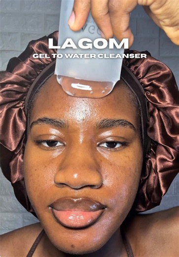 LAGOM Gel to Water Cleanser: Gentle Morning Cleanse