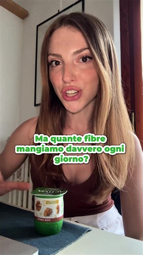 Mangiare più fibre è possibile: piccoli gesti possono dare il giusto contributo! Per il mio spuntino scelgo Activia fibre avena e noci, abbinato a della frutta fresca. Buonissimo! 😋 #adv #activia #fibre @Activia Italia
