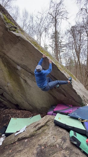 Mustache Rider V3 - Farley #bouldering #climbing