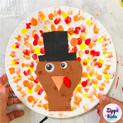 Fingerprint Turkey craft! | Zippi Kids Corner