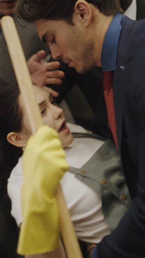 28K views · 1K reactions | WATCH FULL EPISODE: https://dreameshort.com/?pid=Dreameshort_KOCX&campaign=Dreameshort_KOC_SY&code=19098195014081290253-1078 Mr. Governor, Let Go of Our Baby Elevator Encounter. #Dreameshort #movies #shortvideo #drama #shortdrama #romance #ceo #baby | Drama Explorer | Facebook