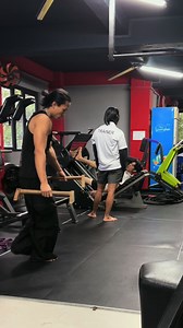 Handstand Pushups: How to Progress from Pushups to Handstand Pushups