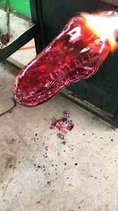 Making a ruby glass alligator 🐊 head! | Garmezy Glass
