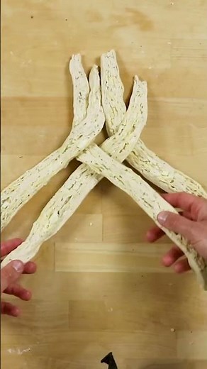 Plait bread dough the easy way - 4 strand braid