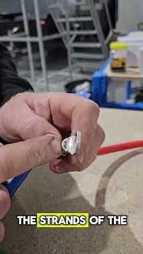 High quality crimp connections start with the right crimping tool. Hydraulic crimper and good dies