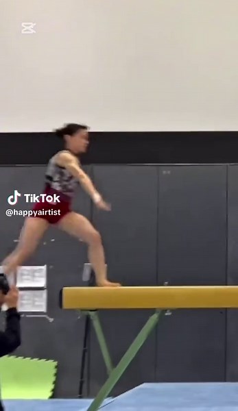素敵なアーティスト缶🥫👩‍🎨【公式】 (@happyairtist) - #杉原愛子#体操#事故#体操女子#女子#事故動画 #事故発生##可愛い#ビックリ #びっくり #体操クラブ#体操教室#体操部#びえん #痛い#怪我 #怪我予防