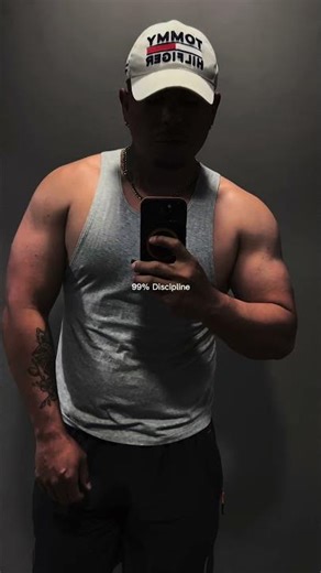 1% Motivación vs 99% DISCIPLINA 🔥 #gymmotivation #shorts