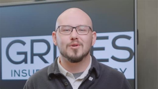 💻 Online insurance vs. A local expert. Who wins? 🥊 If you’re buying insurance from a website, you’re missing out on more than just a friendly face. You’re missing out on choices. As an independent agency in Lubbock, we work for YOU, not the big insurance companies. That means: 1️⃣ Personalized Service (No robots here! 🤖) 2️⃣ More Options (We shop around so you don’t have to) 3️⃣ Claims Advocacy (We’ve got your back when things go wrong) Want to see the “Grimes Difference” for yourself? Check 