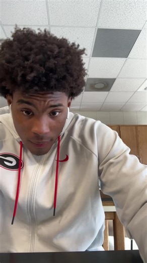 wish me luck in this 2 hour lab chat⏰ #foryou #firstdayofschooloutfit #collegefootball