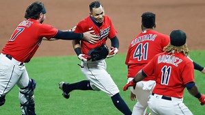 Cleveland Indians rally for 4-3 walk-off win, keep AL Central title hopes alive