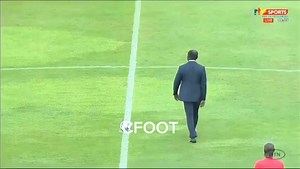 55K views · 1K reactions | Le réalisateur de la Crtv Sport doit nous expliquer comment il fait pour changer de plan au moment du tir.  Incroyable cet amateurisme 蘿 | CFOOT | Facebook