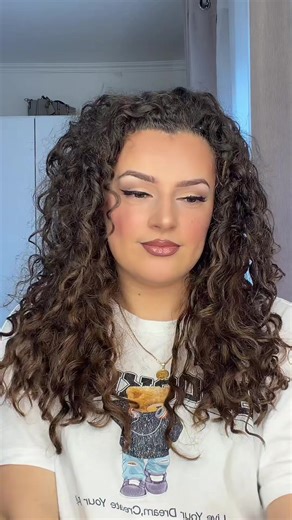 2016 Make-up ist wieder zurück aber irgendwo schminke ich mich immernoch gleich oder 😂😂 #bringback2016 #2026isthenew2016 #2016makeup #2016makeupvideo #2016makeuptutorial