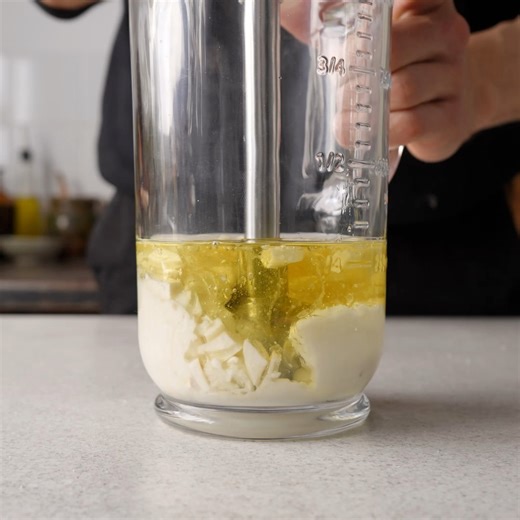 1.3M views · 19K reactions | The ultimate 1 minute garlic sauce 勞 | Hermann | Facebook