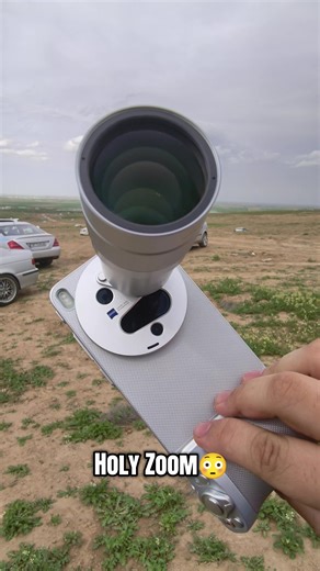 Holy Zoom😳 zoom test on vivo X300 Ultra #vivox300ultra #vivo #tech #techtok #zoomtest @vivo_global @Milesabovetech