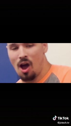 Cleaning a PS4 Slim with Roaches - Unexpected Surprise!