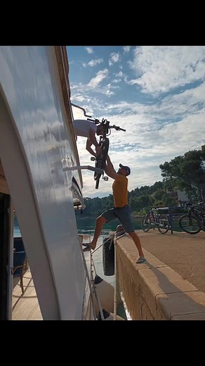 Enjoy the ride! 👍 Today is all about pedal power and sea breeze – it's Bike & Cruise day! Stunning views, charming towns, and unforgettable memories await. Let’s go explore Kvarner Bay together – on wheels and waves!⚓🩵🧭 #BikeAndCruise #KatarinaLine #CroatiaAdventure #ActiveHoliday #KvarnerBay #ExploreCroatia #CyclingViews | Katarina Line Croatia