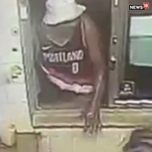 An irate customer who took issue with his order at a Georgia McDonald’s had a Big Mac-sized meltdown — chucking anything in sight at workers thru the restaurant’s drive-thru window. #mcdonalds #georgia #restaurant #angrycustomer | News18