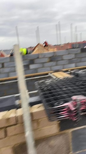 Fucking Brickies #scafflife #bricklaying #fyp #namanna #ffs