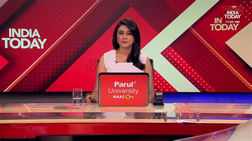 Heavy rains lash Tirupati in Andhra Pradesh. Streets have been flooded after heavy downpour. TTD staff on high alert; there is a risk of landslides also. #Rainfall #Tirupati #AndhraPradesh | Aishwarya Paliwal | India Today