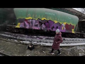 Graffiti patrol // Fr8 bombing (Colored piece on hopper)