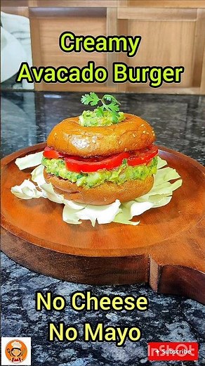 10-Min Creamy Avocado Burger 🥑 | Easy Recipe | No Cheese No Mayo Street Style Burger!