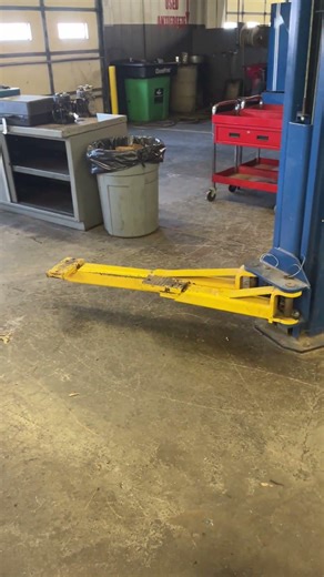 GovDeals: Rotary Auto Lift