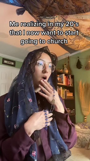 Them old school nonnas dont play around 🤣💕#italianfolkmagic #cursedtiktoks #churchtiktok