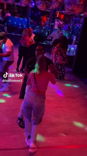 Bailando Bachata: Una Experiencia Inigualable
