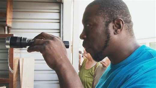 The Storage Buyer in You – Storage Wars (Season 4, Episode 18) - Apple TV (CA)