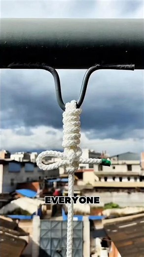 🚨 Everyone Should Know This Lifesaving Knot