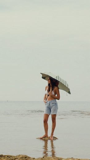 BLUNT Umbrellas on Instagram: "The dreamy Blunt UV in shade Seagrass 🌊🌿 With its gorgeous green hues, this umbrella is designed to blend seamlessly into outdoor landscapes, creating a peaceful and stylish retreat under the sun. ☀️ A perfect companion for those who appreciate both form and function. 💚✨ Shop via the link in our bio 🔗 @dani_bains_creative #BLUNT #bluntready #uvprotection"