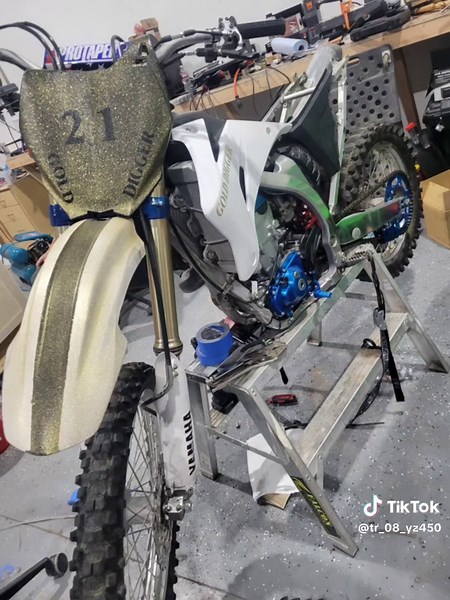 TR_08_YZ450 on TikTok