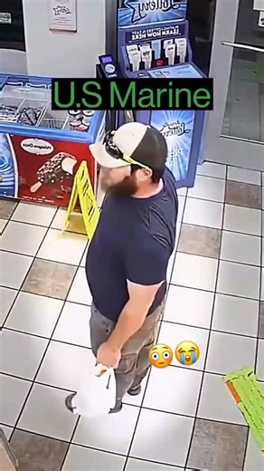 Only the best pdf file catchings! 🎣🥊 on Instagram: "YN’s pick the wrong store 😭👀 - - 日本利用压电瓷砖将脚步转化为电能。这些瓷砖捕捉来自你脚步的动能。当你行走时，你的重量和动作会对瓷砖产生压力。瓷砖会轻微弯曲，从而产生机械应力。瓷砖内部的压电材料将这种应力转化为电能。每一步都会产生少量电荷，而数百万步结合在一起就能产生足够的电力来驱动 LED 灯、数字显示屏和传感器。在像涩谷车站这样繁忙的地方，每天大约有 240 万个脚步为这一系统作出贡献。这些电能可以被储存或立即使用，从而减少对传统电力来源的依赖，并支持可持续的城市基础设施。这种方法将日常运动转化为实用的可再生能源 #日本 #知识 #事实 #你知道吗 #推荐 科技 创新 历史 技术 实验 热门"