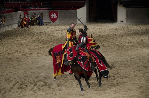 10 of the Most Fun and Unique Dinner Shows in California