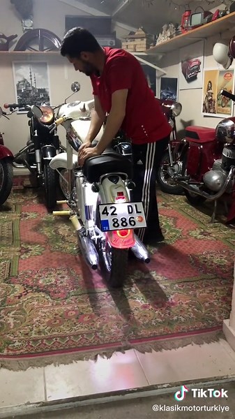 Jawa Motorları ve Klasik Bisikletler Hakkında