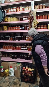 Haideti, camarile si conservele la control! Postati si voi in comentarii camarile voastre, nu conteaza daca sunt multe sau putine conservele, important e ca sunt facute cu drag :) Anul asta mai mult sotul si copiii au pregatit conserve, eu abia de putin timp ma ocup. Avem mai putine decat in anii trecuti, dar este suficient pentru noi si copii :) Va las si retetele mele de conserve daca aveti nevoie de ele, aici: https://pofta-buna.com/category/conserve/ Doamne-ajuta, sa fim sanatosi si sa mai f